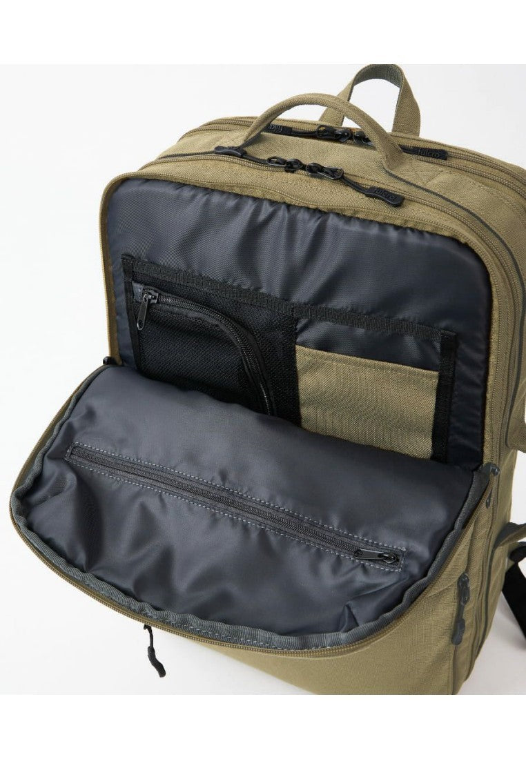 Explorer / Pro 背包