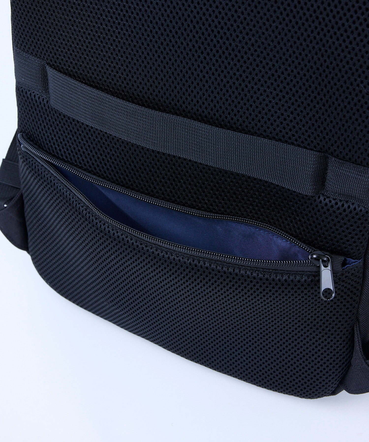 ESSENCE / Essence 背包