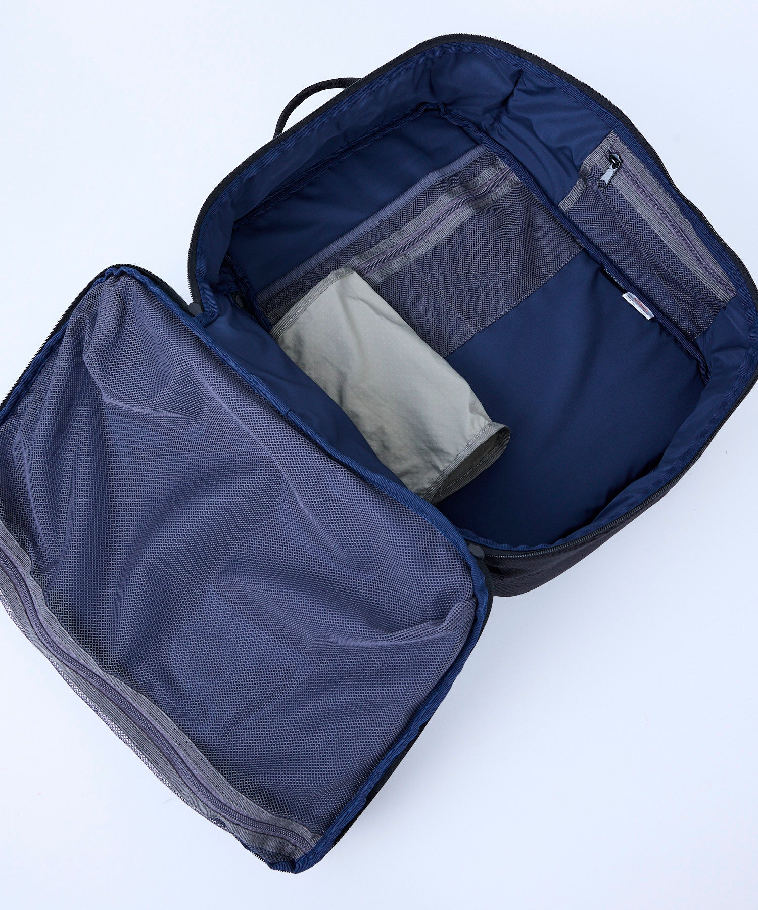 ESSENCE / Essence 背包