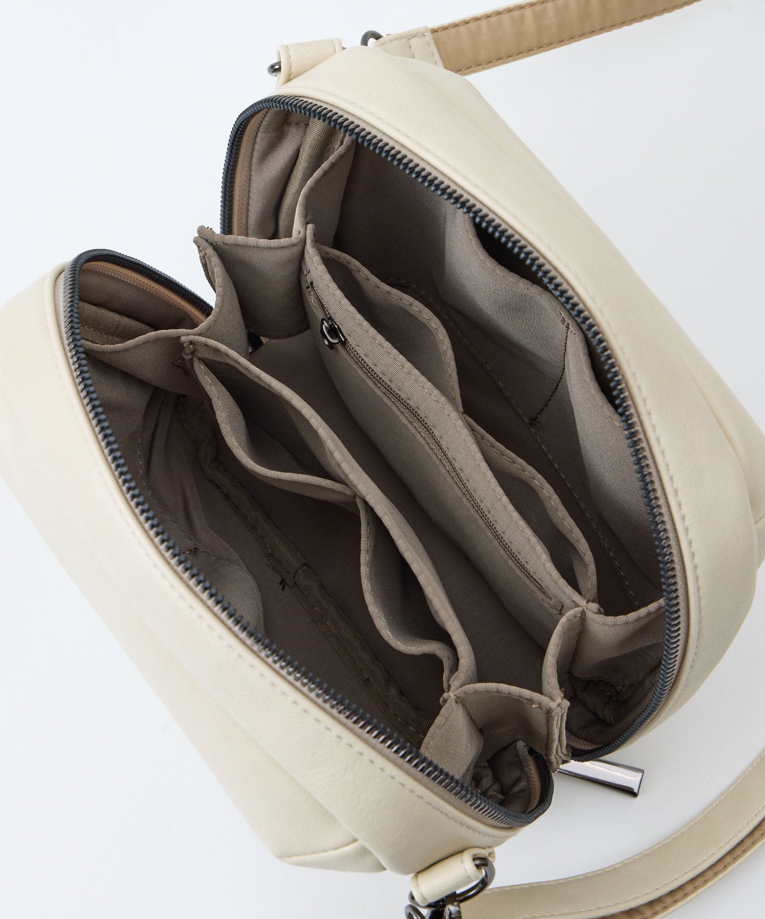 R FCA1005 Cube 單肩包