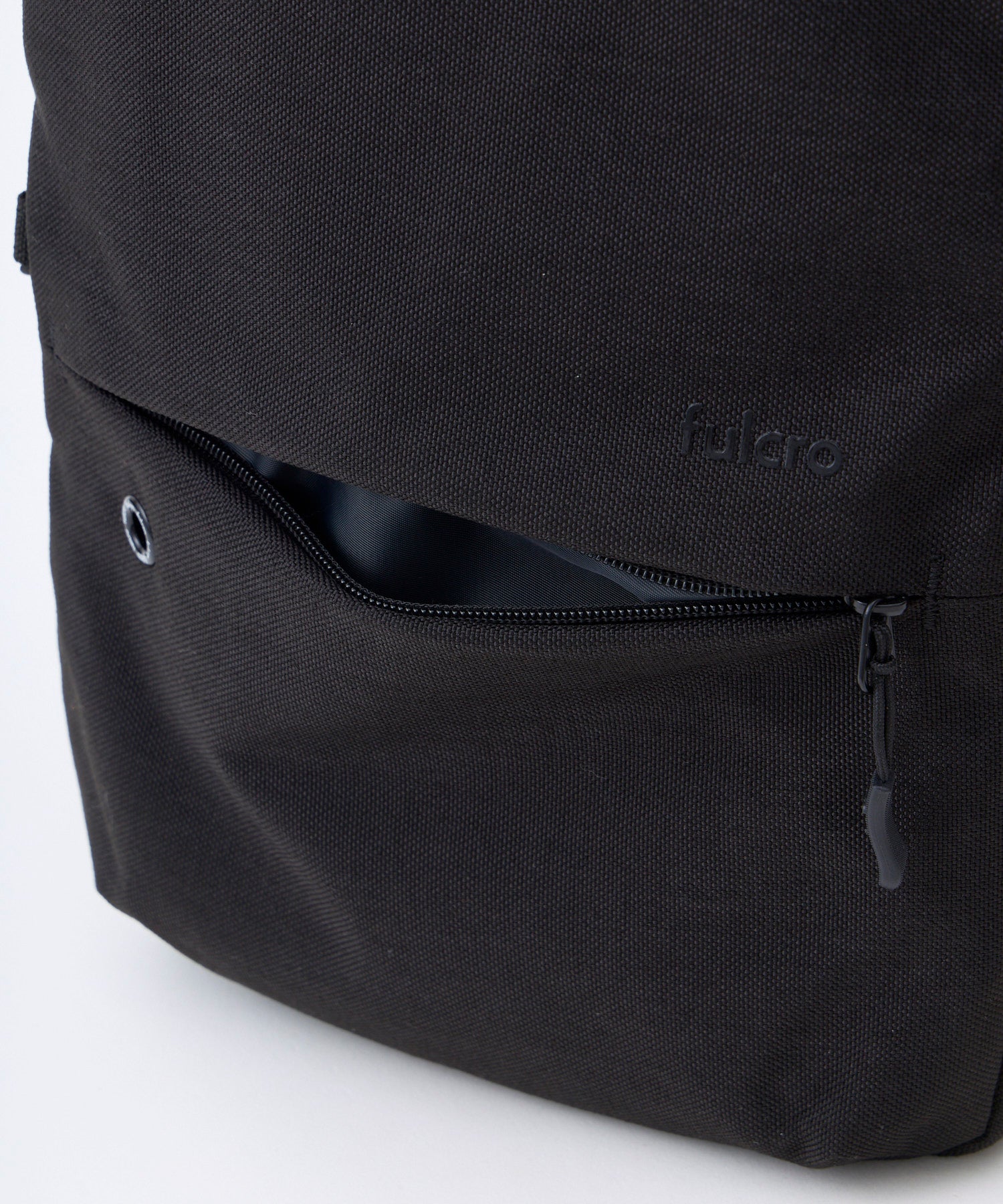 Explorer FMA0042 Pro 斜背包 19L