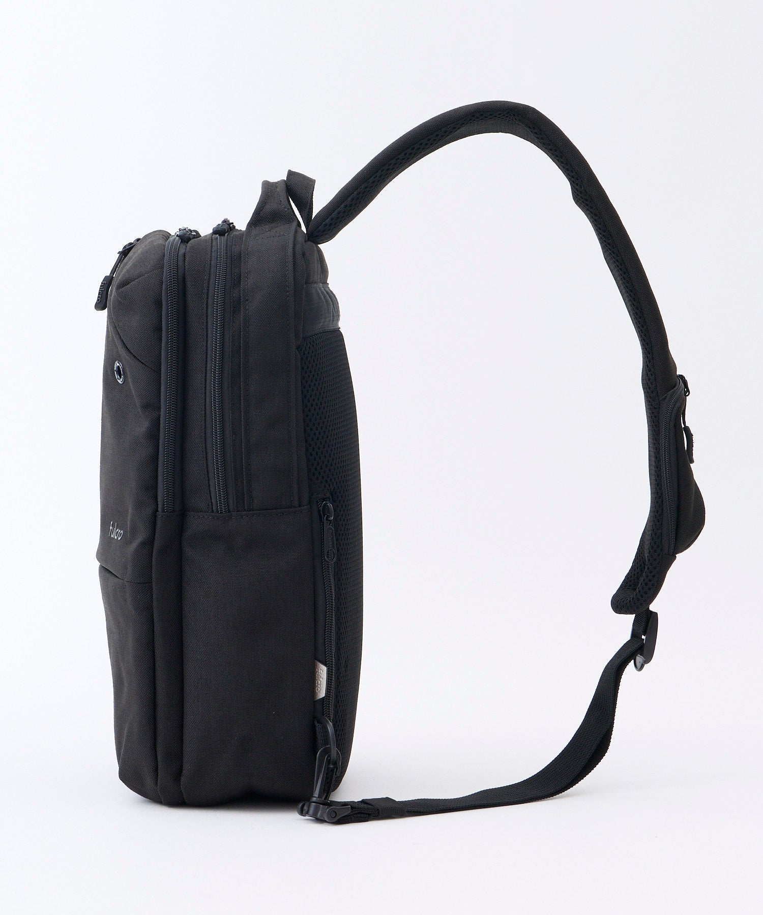 Explorer FMA0042 Pro 斜背包 19L