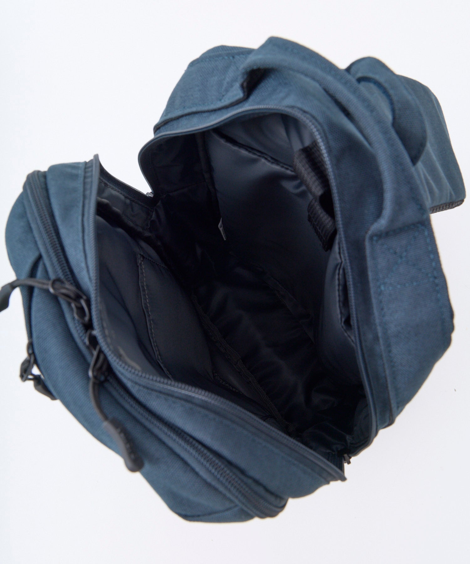 Explorer FMA0042 Pro 斜背包 19L